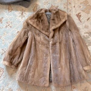EUC vintage Carmel mink. jacket